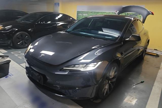 Used Tesla Model 3 2023 Rear-Wheel-Drive Version