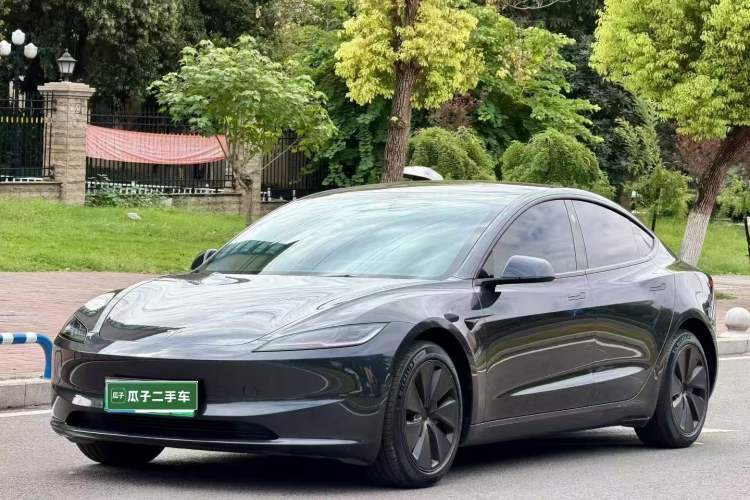 Tesla Model 3 2023 Rear-Wheel-Drive Version
