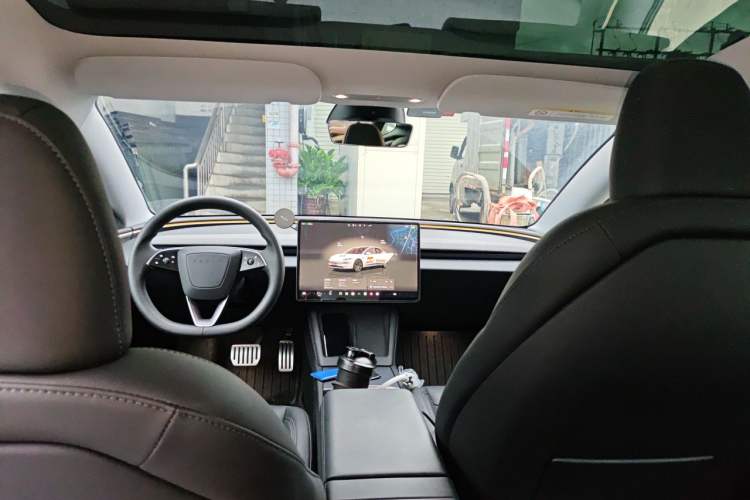 Used Tesla Model 3 2023 Rear-Wheel-Drive Version Headliner