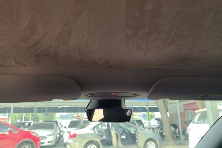 Used Tesla Model 3 2023 Long-Range All-Wheel-Drive Version Headliner