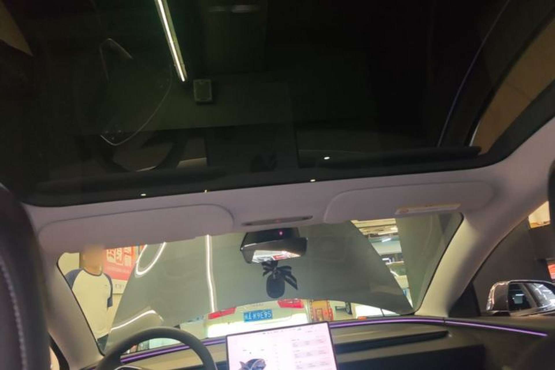 Used Tesla Model 3 2023 Long-Range All-Wheel-Drive Version Headliner