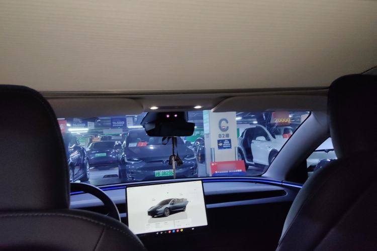Used Tesla Model 3 2023 Rear-Wheel-Drive Version Headliner