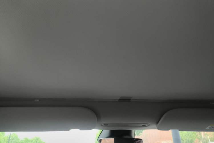 Used Tesla Model 3 2023 Long-Range All-Wheel-Drive Version Headliner