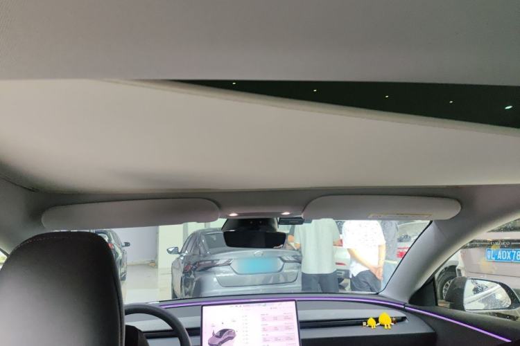 Used Tesla Model 3 2023 Rear-Wheel-Drive Version Headliner