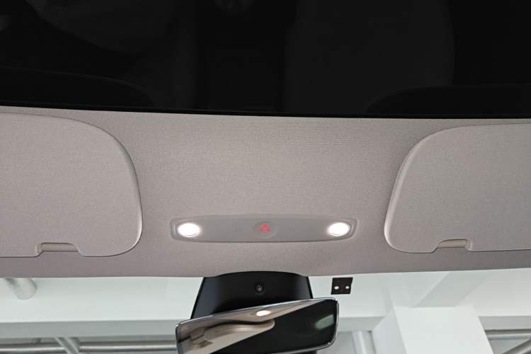 Used Tesla Model 3 2023 Long-Range All-Wheel-Drive Version Headliner