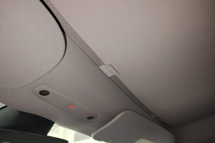 Used Tesla Model 3 2023 Rear-Wheel-Drive Version Headliner
