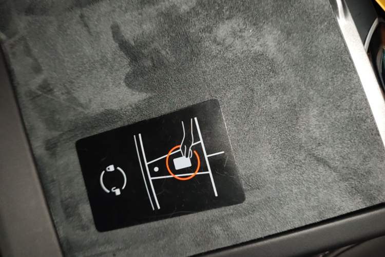 Used Tesla Model 3 2023 Rear-Wheel-Drive Version Interior 1