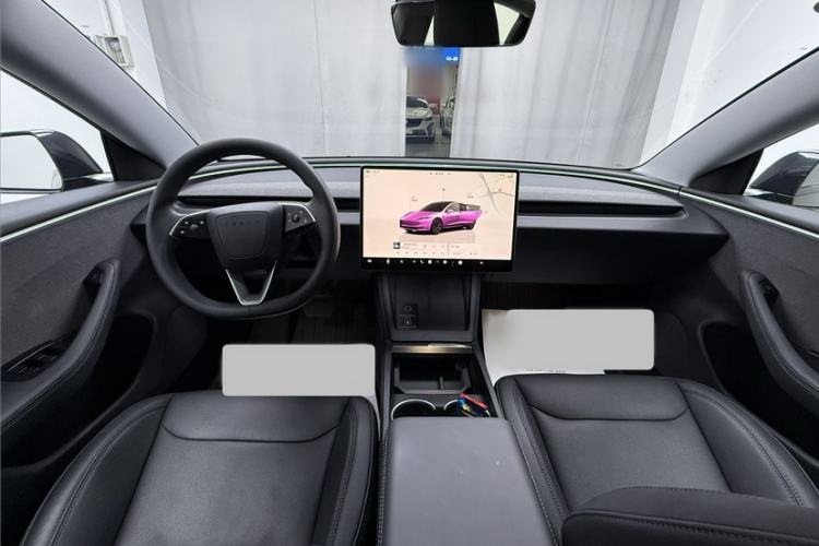 Used Tesla Model 3 2023 Rear-Wheel-Drive Version Interior 1