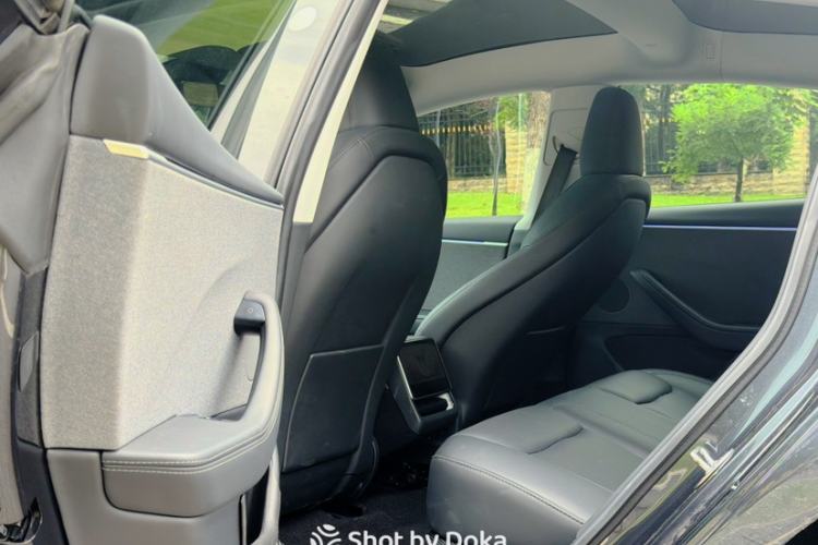 Used Tesla Model 3 2023 Rear-Wheel-Drive Version Interior 1