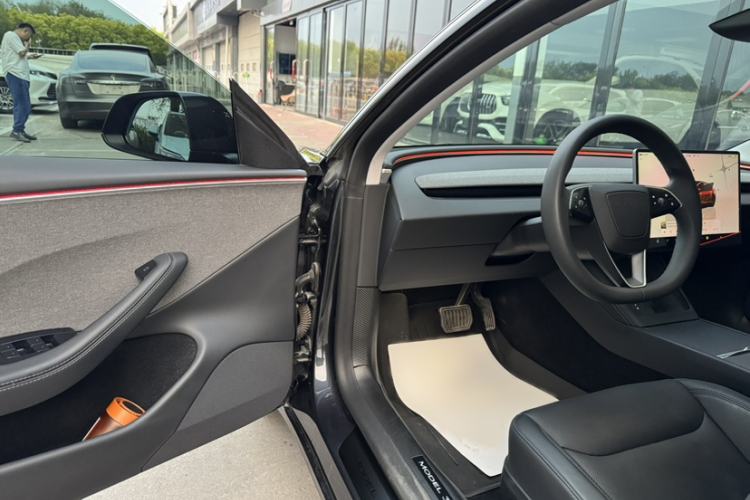 Used Tesla Model 3 2023 Rear-Wheel-Drive Version Interior 10