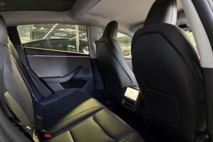 Used Tesla Model 3 2023 Rear-Wheel-Drive Version Interior 2