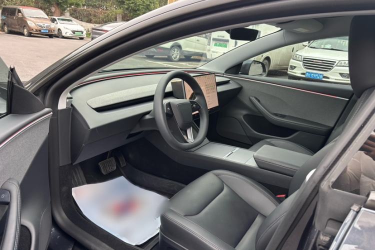 Used Tesla Model 3 2023 Rear-Wheel-Drive Version Interior 3