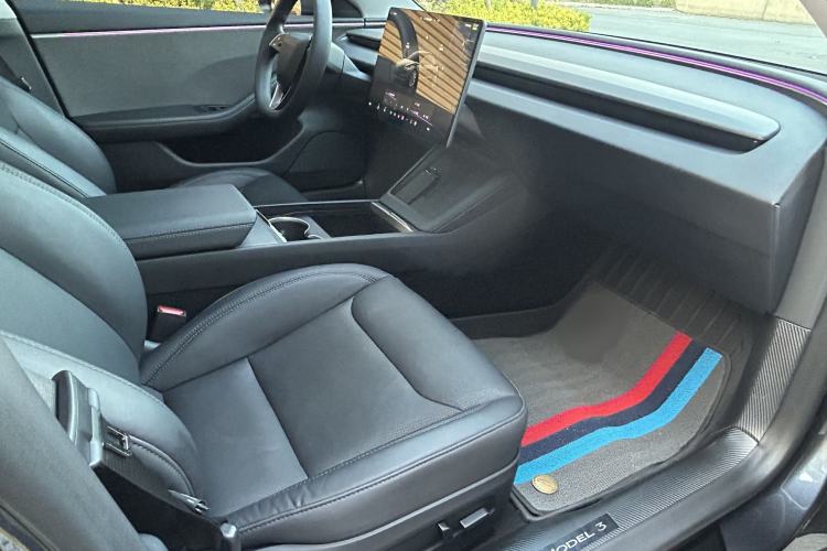Used Tesla Model 3 2023 Rear-Wheel-Drive Version Interior 3