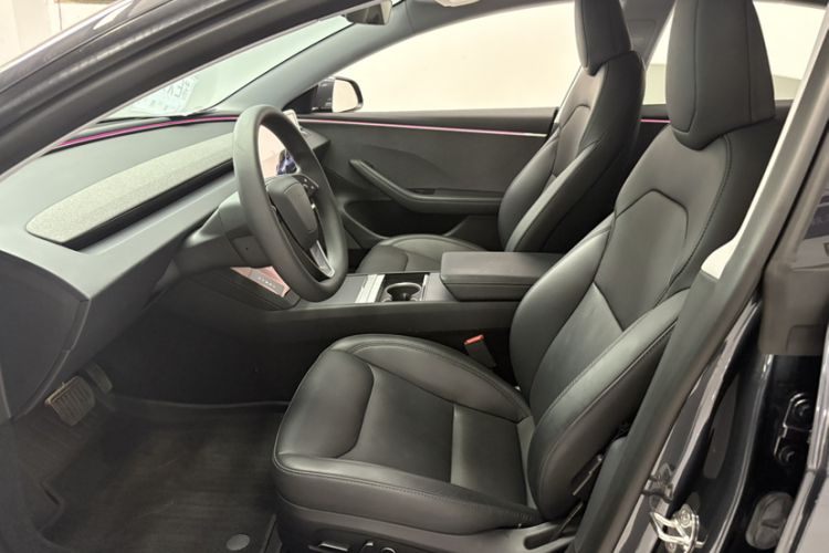 Used Tesla Model 3 2023 Rear-Wheel-Drive Version Interior 3