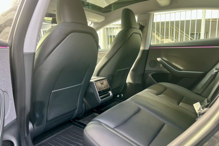 Used Tesla Model 3 2023 Rear-Wheel-Drive Version Interior 3