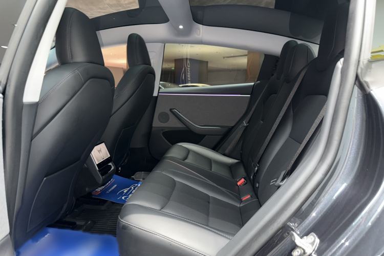 Used Tesla Model 3 2023 Rear-Wheel-Drive Version Interior 3