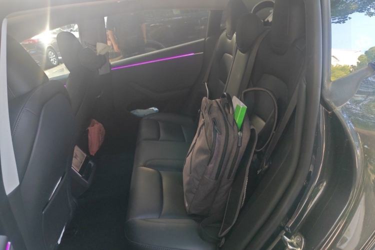 Used Tesla Model 3 2023 Long-Range All-Wheel-Drive Version Interior 4
