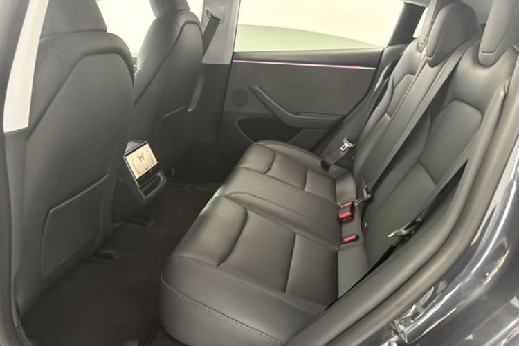 Used Tesla Model 3 2023 Rear-Wheel-Drive Version Interior 4