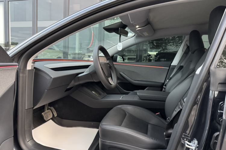 Used Tesla Model 3 2023 Rear-Wheel-Drive Version Interior 5