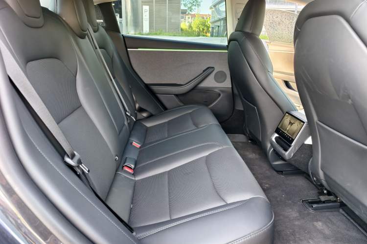 Used Tesla Model 3 2023 Rear-Wheel-Drive Version Interior 5