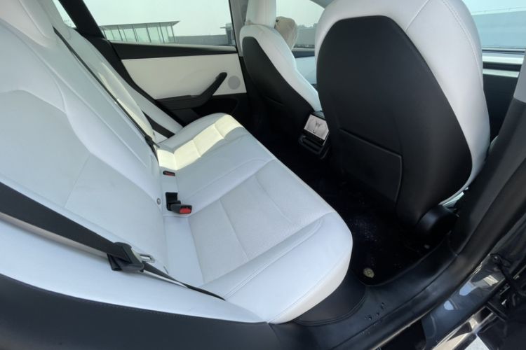 Used Tesla Model 3 2023 Rear-Wheel-Drive Version Interior 6