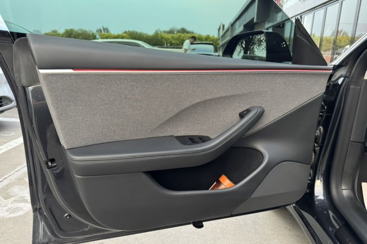 Used Tesla Model 3 2023 Rear-Wheel-Drive Version Interior 6
