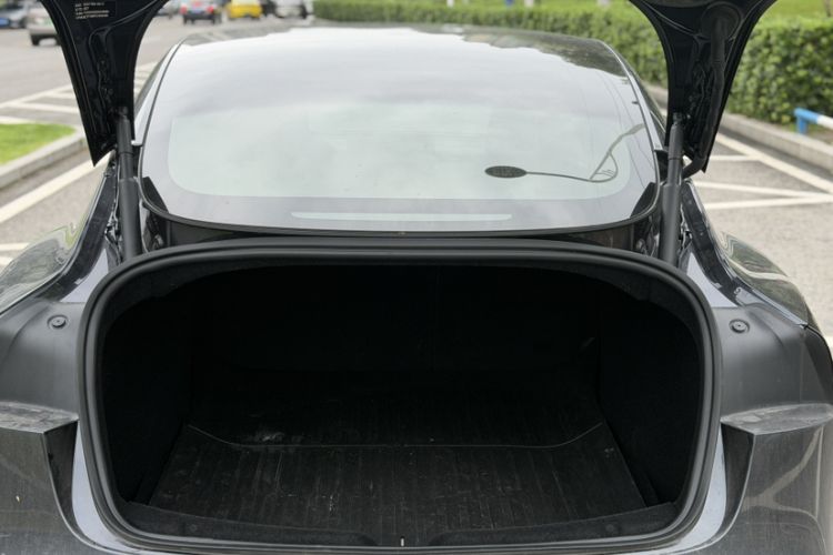 Used Tesla Model 3 2023 Rear-Wheel-Drive Version Interior 6