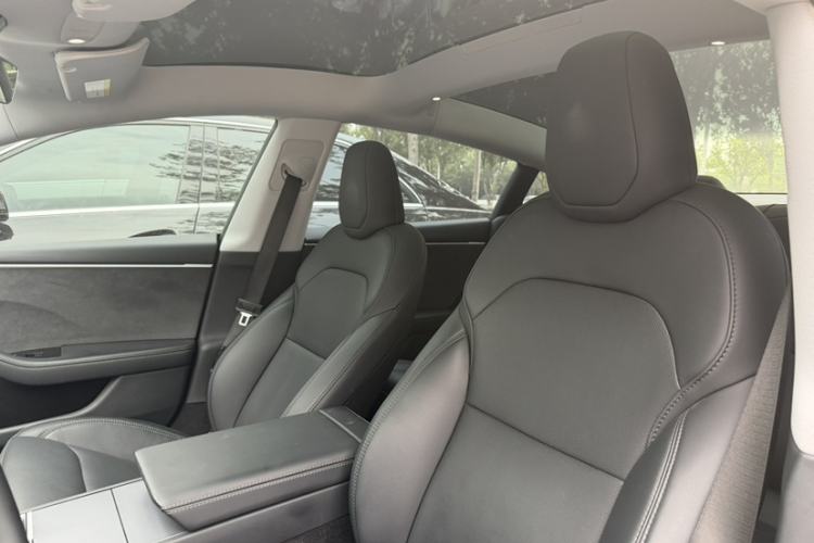 Used Tesla Model 3 2023 Long-Range All-Wheel-Drive Version Interior 6