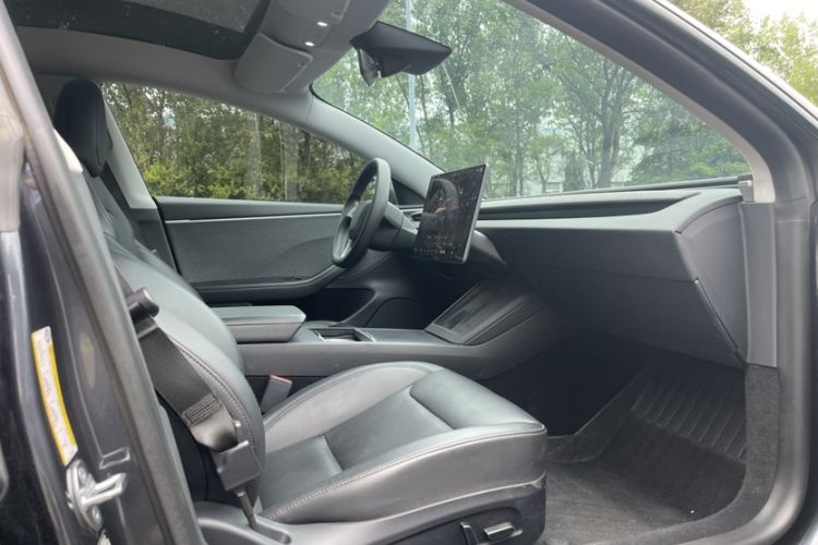 Used Tesla Model 3 2023 Rear-Wheel-Drive Version Interior 7