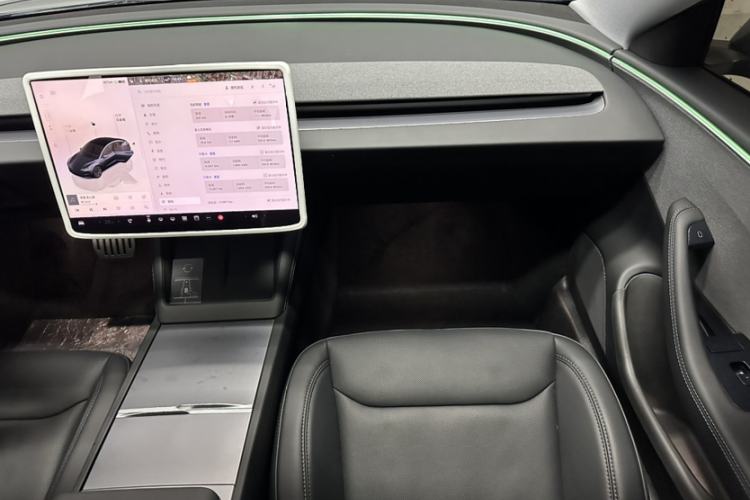 Used Tesla Model 3 2023 Rear-Wheel-Drive Version Interior 8