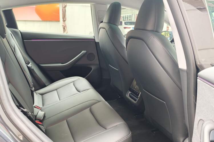 Used Tesla Model 3 2023 Rear-Wheel-Drive Version Interior 8