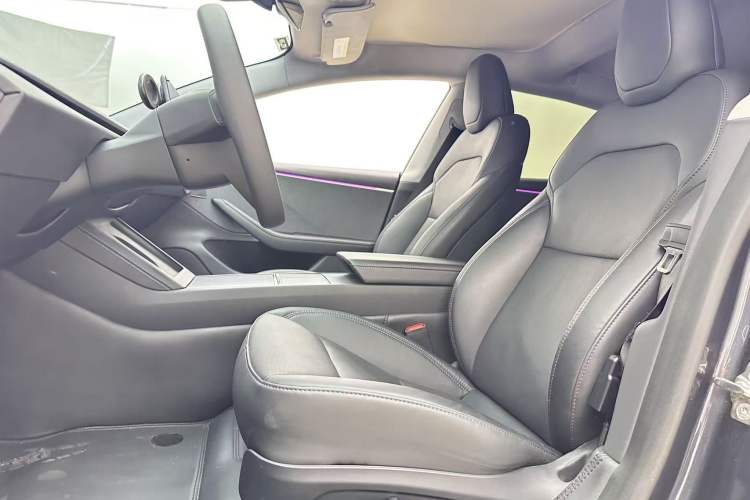 Used Tesla Model 3 2023 Rear-Wheel-Drive Version Interior 9