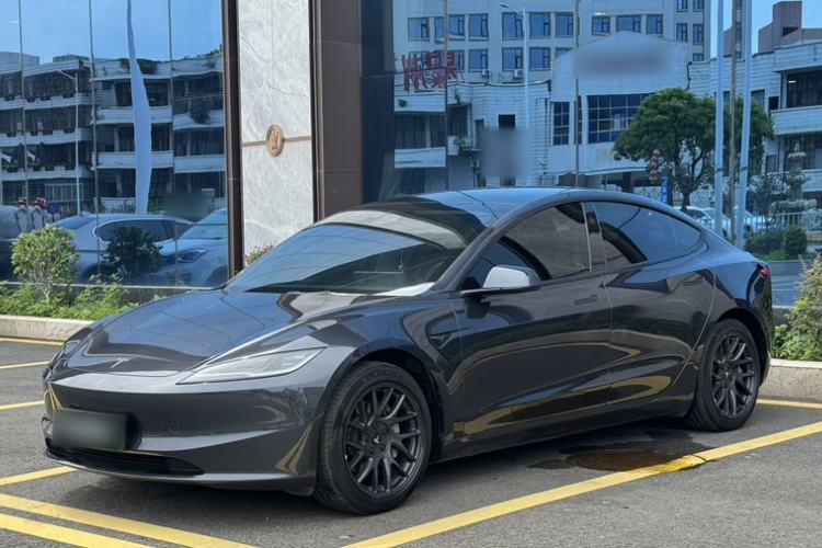 Tesla Model 3 2023 Rear-Wheel-Drive Version