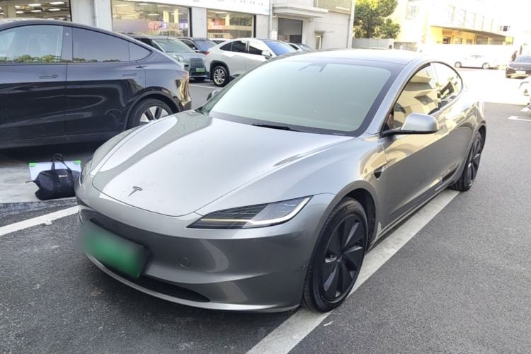 Tesla Model 3 2023 Long-Range All-Wheel-Drive Version