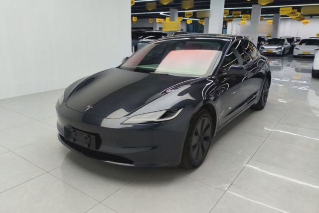 Used Tesla Model 3 2023 Long-Range All-Wheel-Drive Version