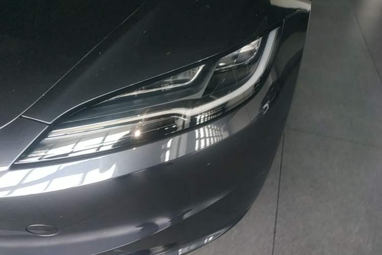 Used Tesla Model 3 2023 Long-Range All-Wheel-Drive Version Left Front Headlight