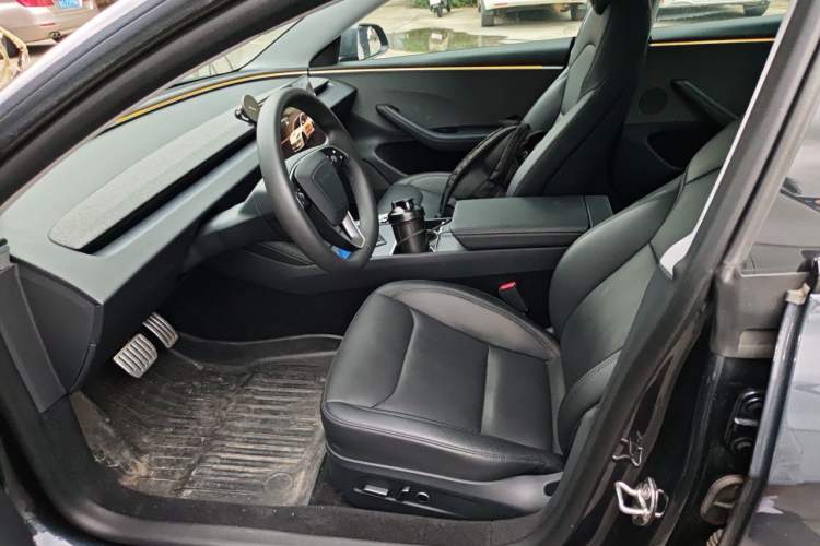Used Tesla Model 3 2023 Rear-Wheel-Drive Version Left Front Seat