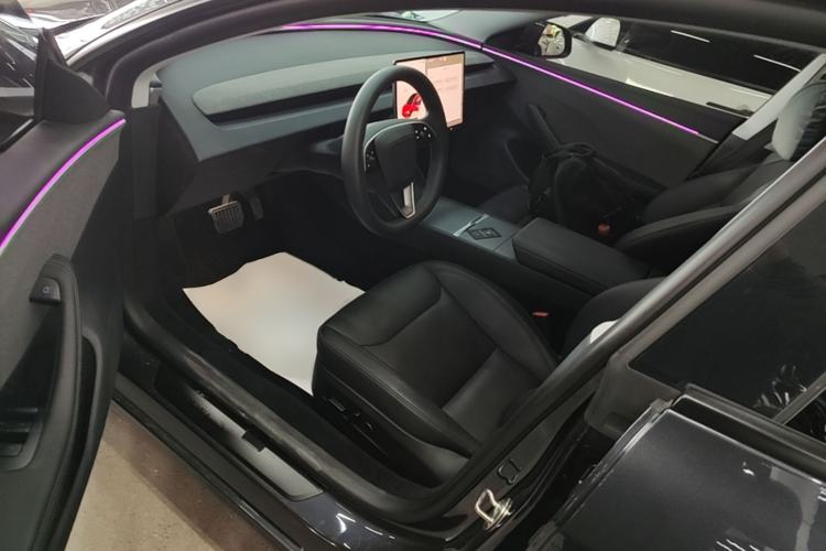Used Tesla Model 3 2023 Rear-Wheel-Drive Version Left Front Seat