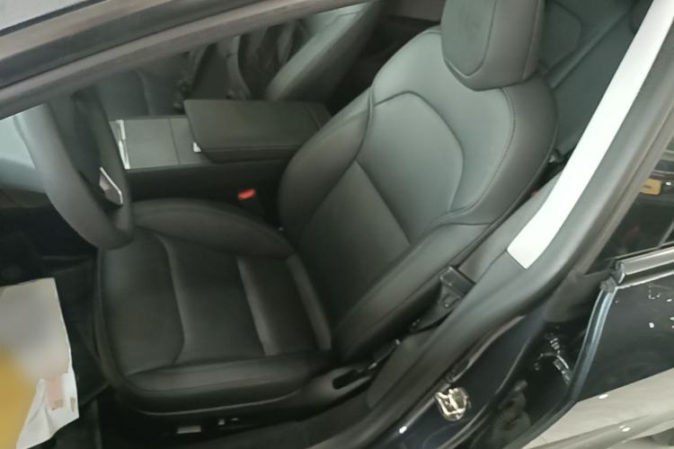 Used Tesla Model 3 2023 Rear-Wheel-Drive Version Left Front Seat