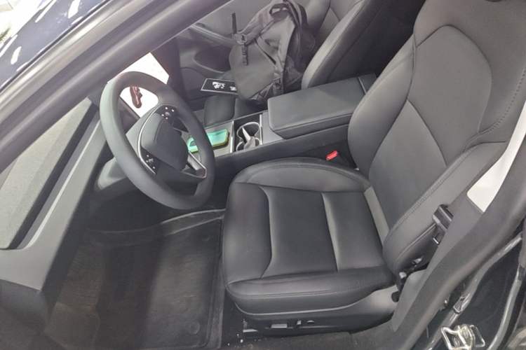 Used Tesla Model 3 2023 Rear-Wheel-Drive Version Left Front Seat
