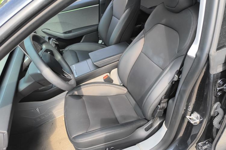 Used Tesla Model 3 2023 Rear-Wheel-Drive Version Left Front Seat