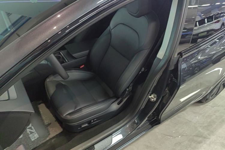Used Tesla Model 3 2023 Rear-Wheel-Drive Version Left Front Seat