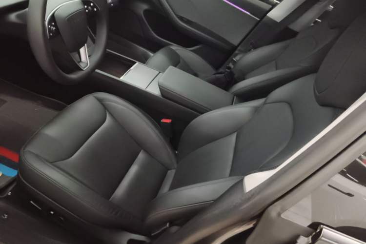 Used Tesla Model 3 2023 Rear-Wheel-Drive Version Left Front Seat