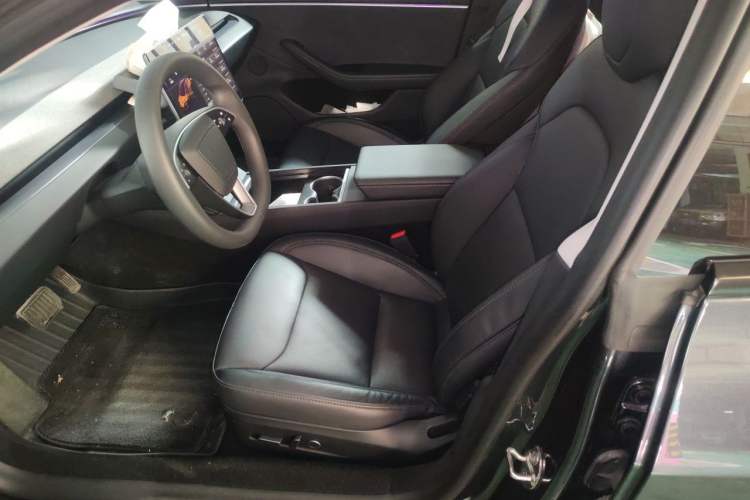 Used Tesla Model 3 2023 Long-Range All-Wheel-Drive Version Left Front Seat