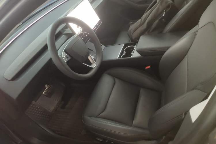 Used Tesla Model 3 2023 Rear-Wheel-Drive Version Left Front Seat
