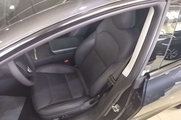 Used Tesla Model 3 2023 Rear-Wheel-Drive Version Left Front Seat