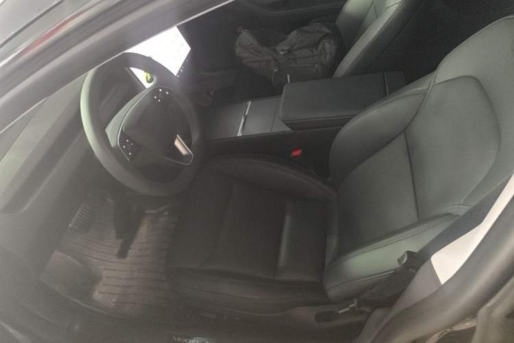 Used Tesla Model 3 2023 Rear-Wheel-Drive Version Left Front Seat