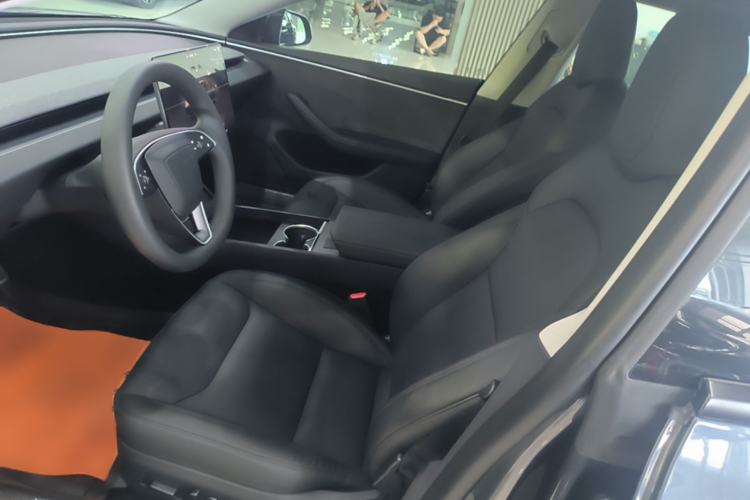 Used Tesla Model 3 2023 Long-Range All-Wheel-Drive Version Left Front Seat