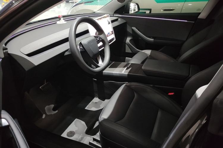 Used Tesla Model 3 2023 Rear-Wheel-Drive Version Left Front Seat