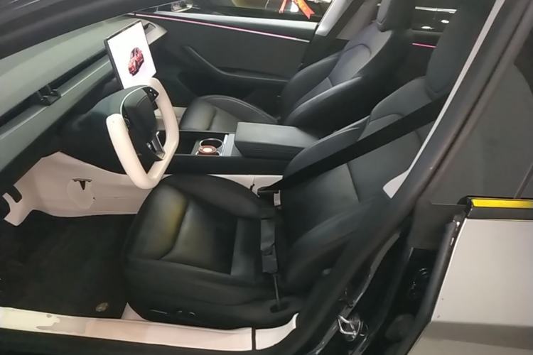 Used Tesla Model 3 2023 Rear-Wheel-Drive Version Left Front Seat